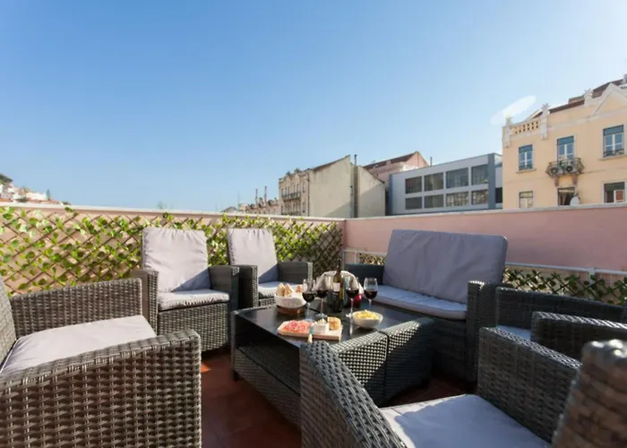 3 Bedroom Apartment With Trrace Central Lisbon